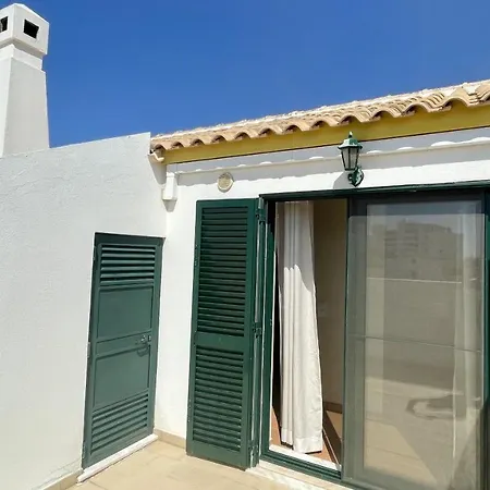 Дом отдыха Vale Pedras - Private Pool - 8 Guests - Албуфейра