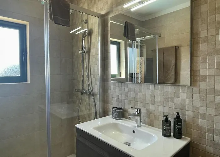 Vale Pedras - Private Pool - 8 Guests -