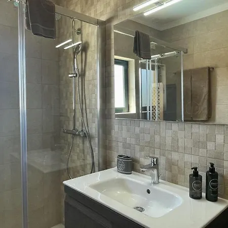 Vale Pedras - Private Pool - 8 Guests -